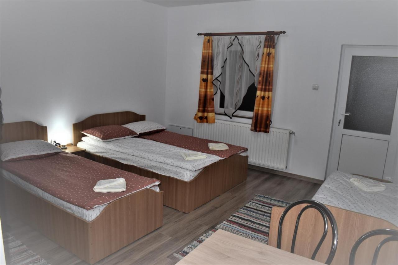Kacso Apartma Ocna de Sus Екстериор снимка